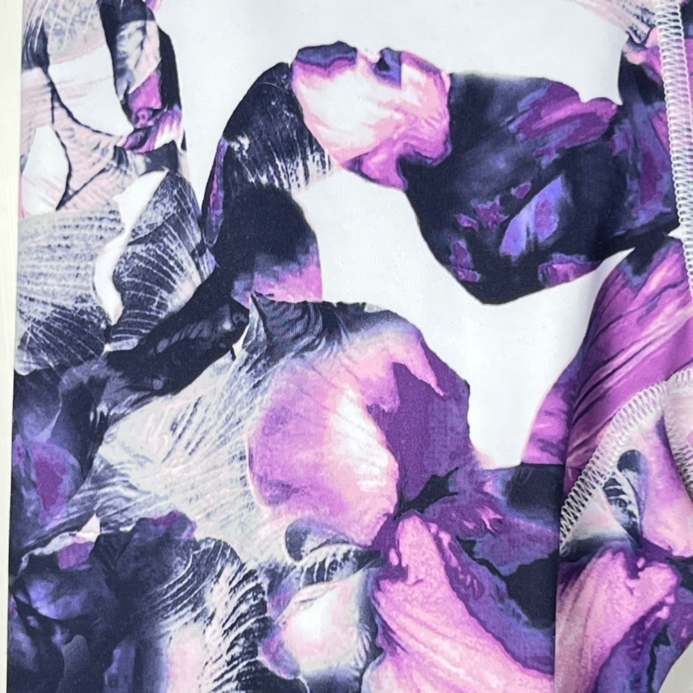Apana Purple Tones Cropped Leggings Excellent Condition Size M - Picture 2 of 3
